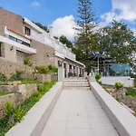 Aqua Vista 4*