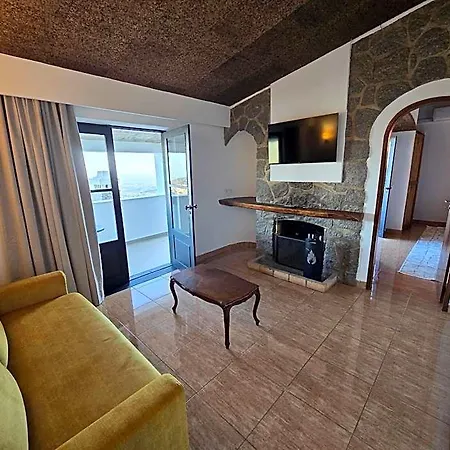 Aqua Vista Hotel