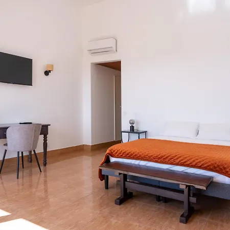 فندق Aqua Vista 4*